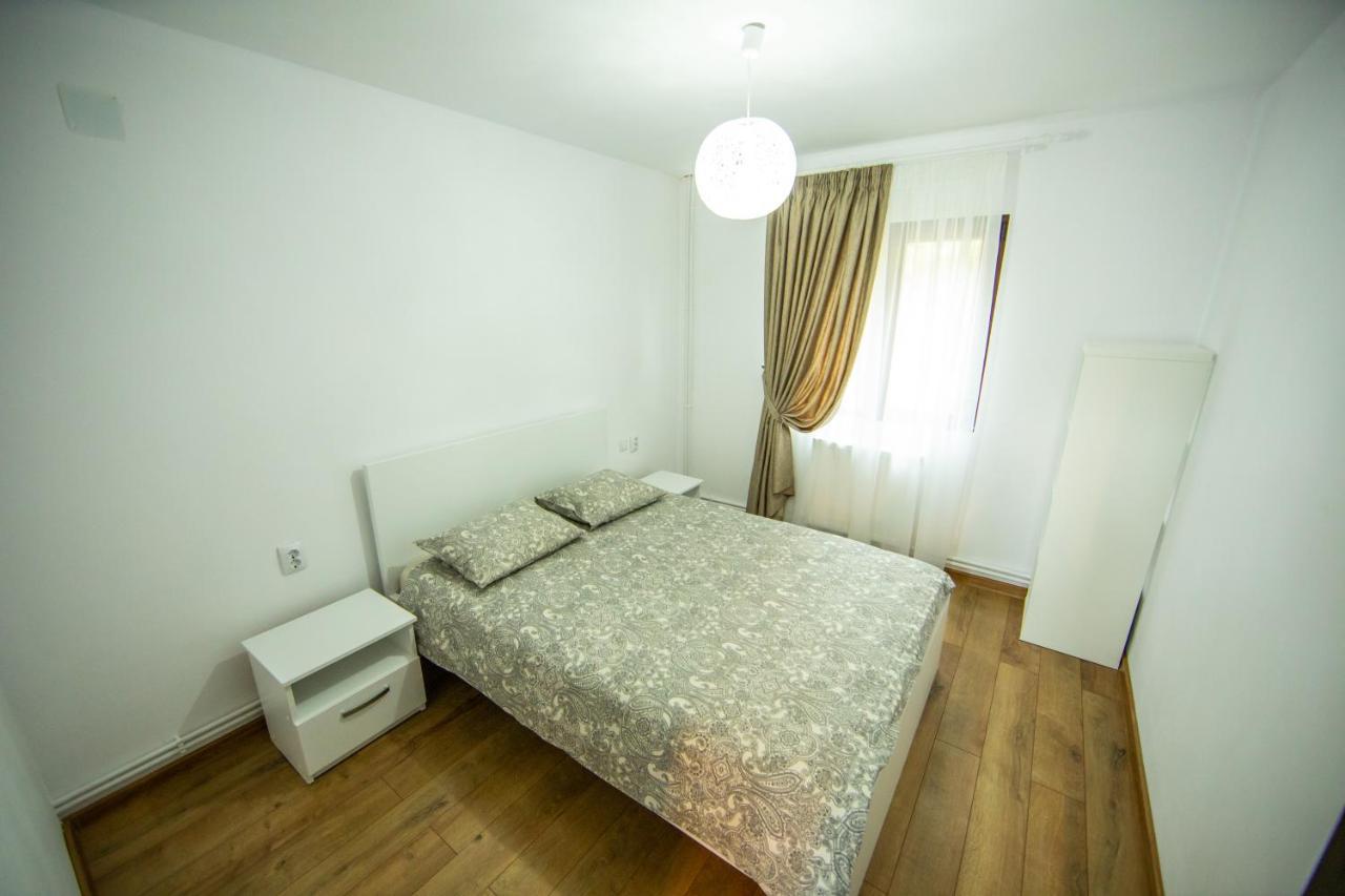 Catunul Din Podei Vila Sophia Apartment Dragoslavele Екстериор снимка